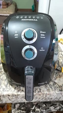 Air fryer com batatas